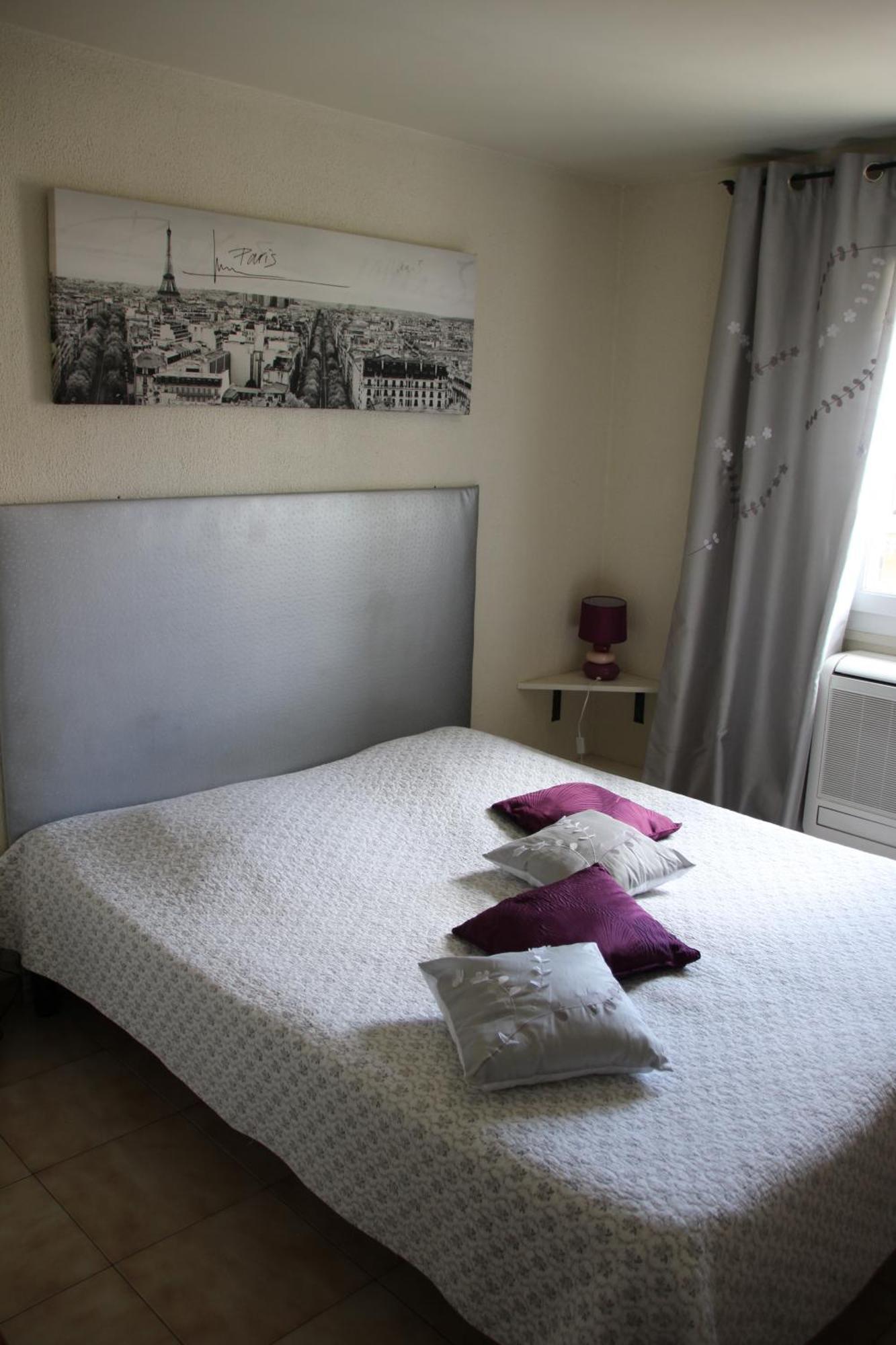 Auberge Des Toques Pégomas Room photo